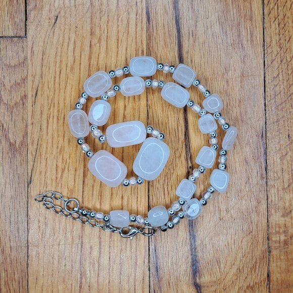 Light Pink Stones and Iridescent Beaded Necklace 💗 - Picture 3 of 6